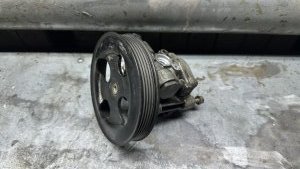 Насос ГУР (Б/У) MITSUBISHI AIRTREK OEM MR491368 CU2W