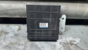 Блок управления ДВС MR578009 MITSUBISHI AIRTREK